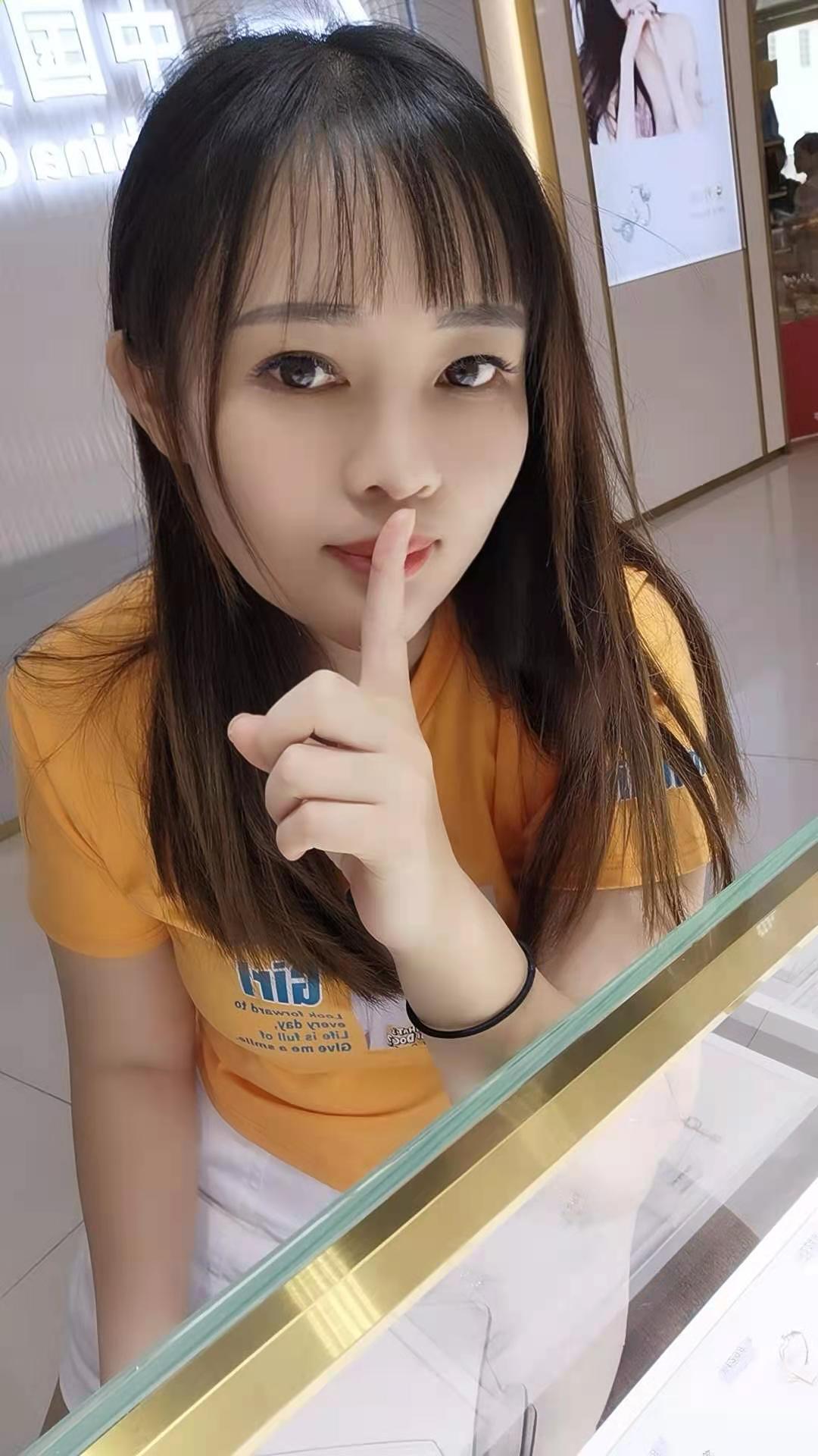 清纯丰满沐沐36c